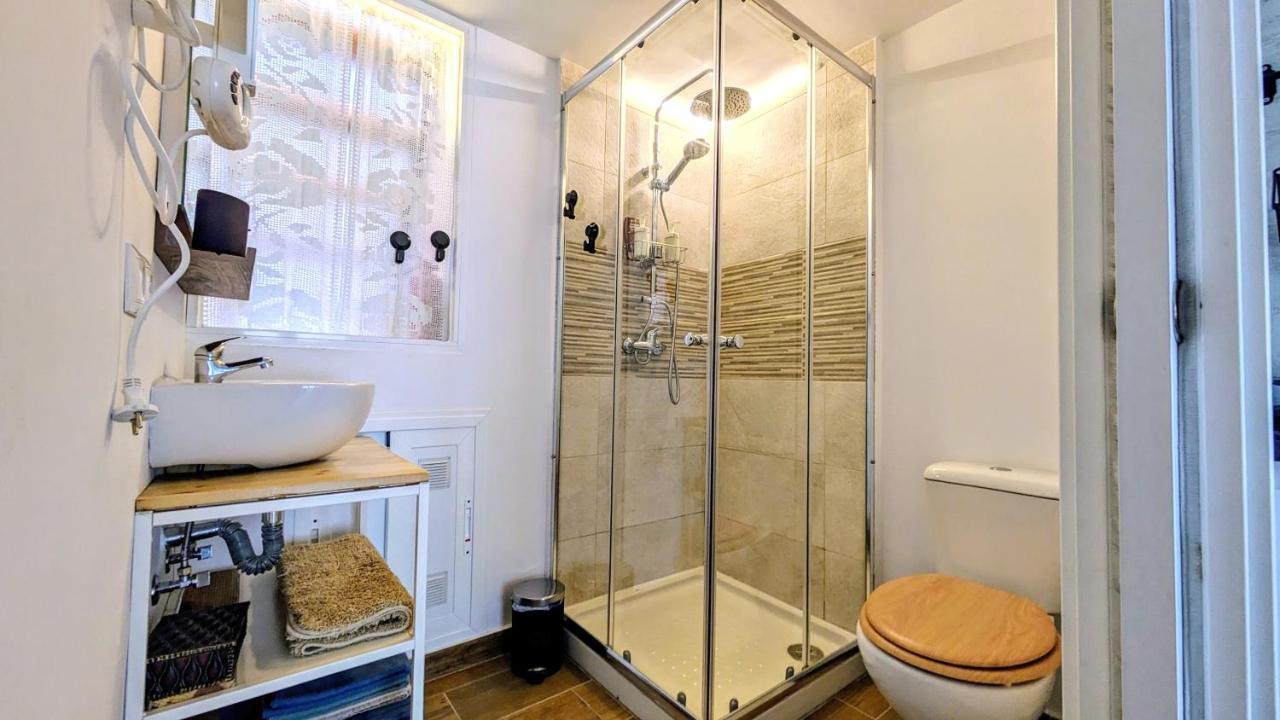Suite Duplex Con Terraza Independiente Brunete Eksteriør bilde
